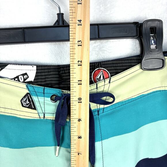 VTG Volcom Mens 31 Y2K Blue Striped V2S 2-Way Stretch Board Shorts Swim Trunks - Picture 5 of 8